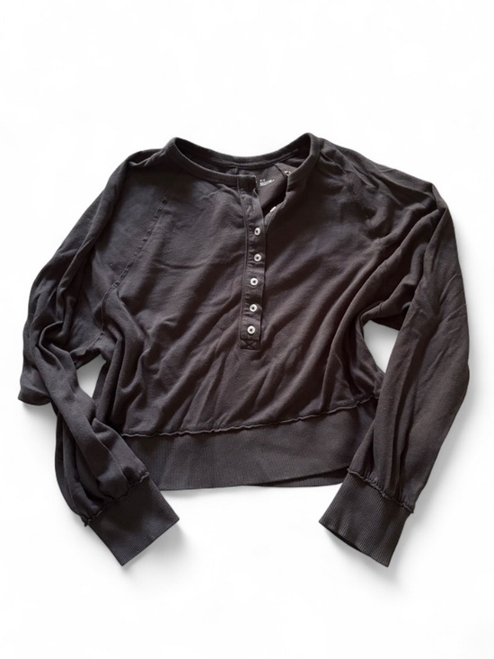 aerie Tops - Aerie Long Sleeve Crew Neck Tee/Sweatshirt in Size M